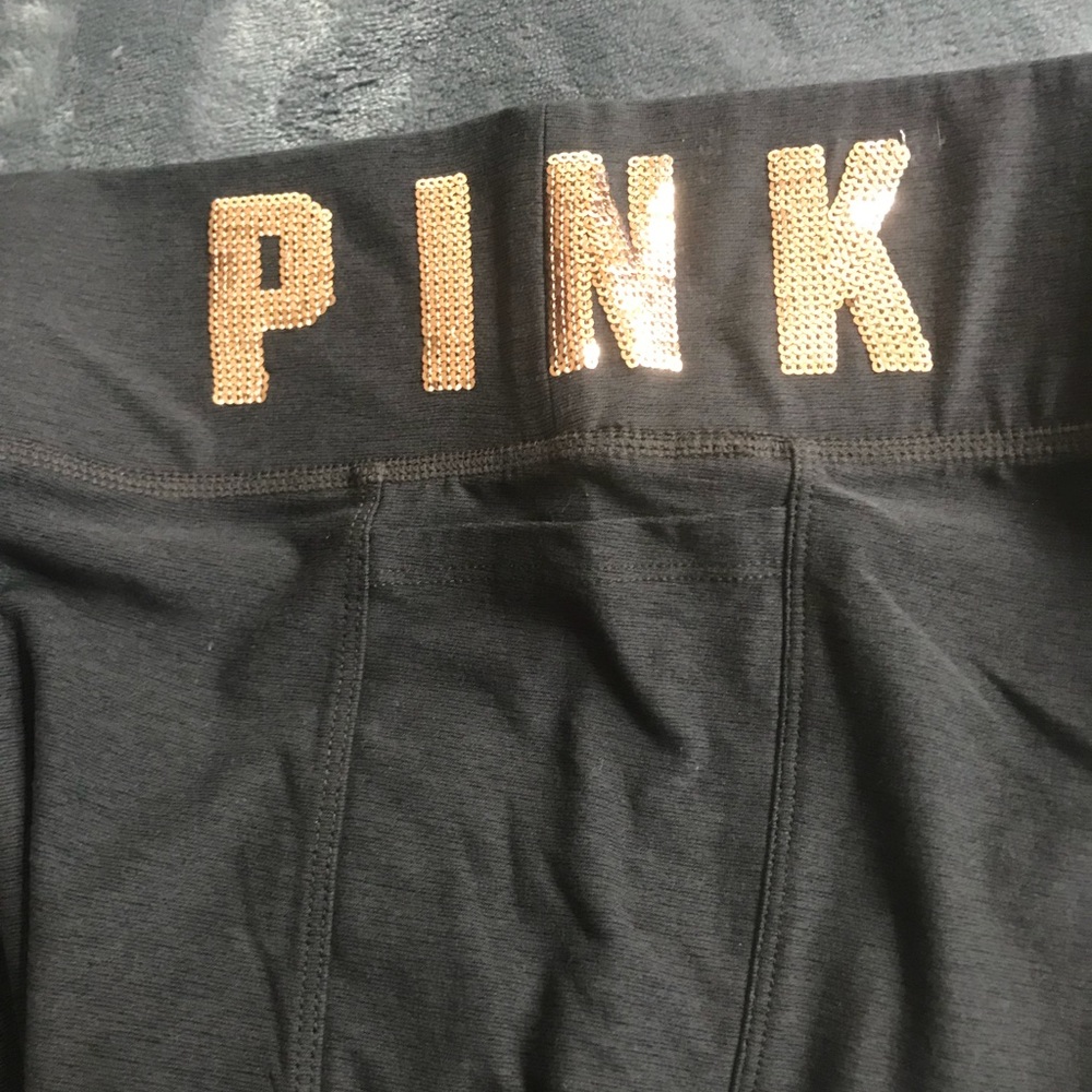 Greyish-Olive VS PINK leggings with phone pocket!!
